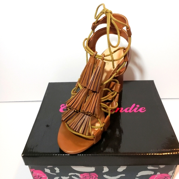 Eye Candy - Sandles - Picture 1 of 3